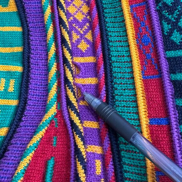 Emaroo Australia 3D wool knit cardigan - Picture 9 of 14